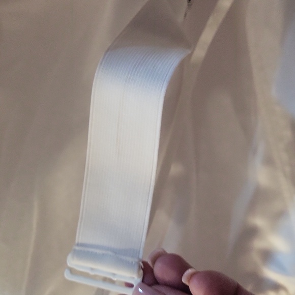 Size 12 Faviana Wedding Dress - Make Offer - Picture 13 of 15